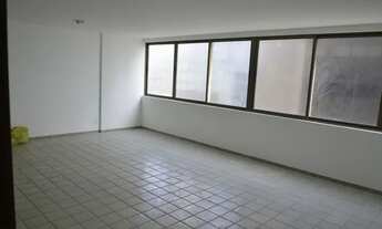 Imagem 3: Apartamento para aluguel possui 133 metros quadrados com 3 quartos em Boa Viagem - Recife