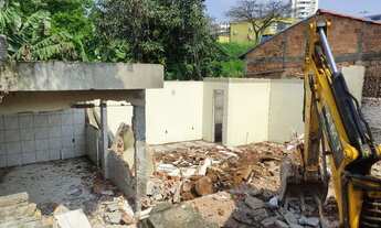 Imagem: Terreno no estreito