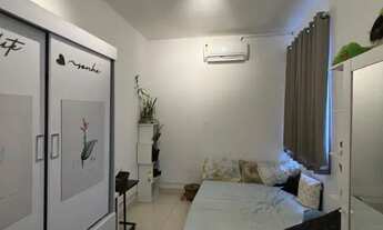 Imagem 2: Casa com dois quartos sendo um suíte - 74m² - Flores