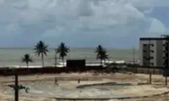 Imagem 5: Apartamento para venda em Intermares com varanda e vista lateral para o mar 3 quartos