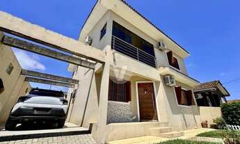 Imagem 2: Bela e ampla casa, 4 dormitórios, suíte, 3 vagas, bairro Pq. Pinheiro Machado!