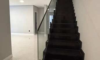 Imagem 4: Casa no Quartzo com 225m2 4 suítes