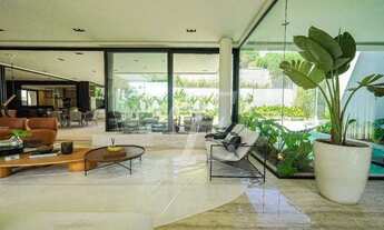 Imagem 7: Alphaville Res 1 - Casa Mobiliada e Decorada com 5 suítes e 8 vagas cobertas pronta para m