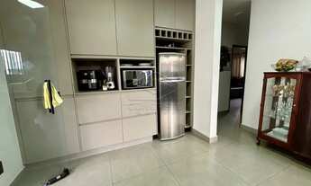 Imagem 2: Casa Exclusiva Próxima à Avenida Getúlio Vargas - Localização Privilegiada em Bauru