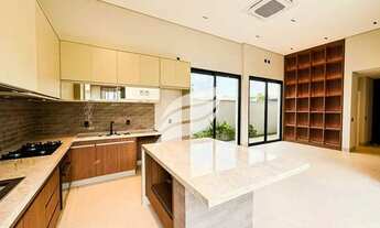 Imagem 2: Linda casa 03 suítes e com piscina à venda no condomínio Alphaville 2