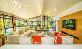 Imagem 4: Uma casa que respira calma e conforto, em mais do 6.000 m² de terreno para venda ou locaçã