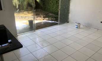 Imagem 2: Aluga se ou vende