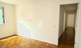 Imagem 4: Cobertura triplex 100% renovada no coração do Itaim Bibi. 9o andar - suite master com wal