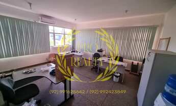 Imagem 2: Galpão medindo 3.000m² de área construída + amplo pátio para carretas