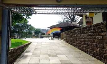 Imagem 2: Casa em Campo Bom com amplo pátio e piscina