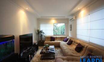 Imagem: SOBRADO - LAPA - SP