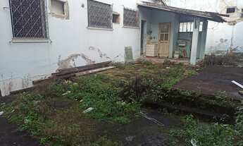 Imagem 7: Casa de frente para a Rua Cândido Benício em ponto comercial, ideal para investidores