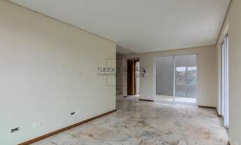 Imagem 5: Sobrado triplex a venda, com 3 quartos sendo uma suíte, duas vagas de garagem, amplo ático