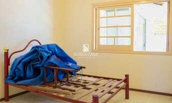 Imagem 4: Casa de 5 dormitórios, sendo 1 suítes, no bairro centenário em Torres