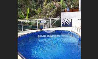 Imagem: Casa térrea impecável na Escola Agrícola