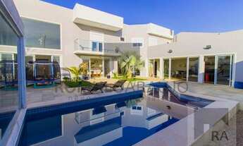 Imagem: Parque e Jardim da Paineiras · 4 suites