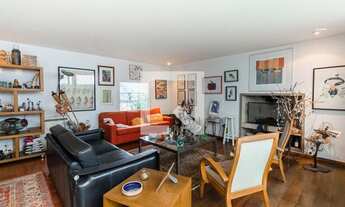 Imagem 2: Casa à Venda - Alto de Pinheiros, 4 Quartos, 400 m2