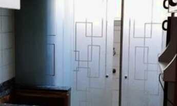 Imagem 3: Apartamento com 2 quartos, sacada e 1 vaga em condomínio com segurança 24 horas à Venda, T