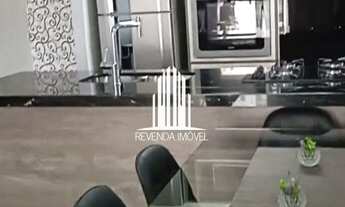 Imagem 2: 70m², 2 dormitórios, sendo 1 suíte, com 2 vagas de garagem