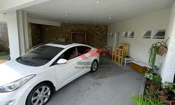 Imagem 4: Casa de condomínio para venda tem 390 metros quadrados com 3 quartos