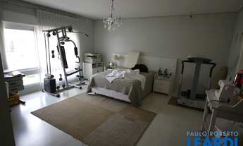 Imagem 15: CASA EM CONDOMÍNIO - TAMBORÉ - SP