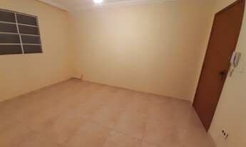 Imagem 3: Apto 3 qts, todo reformado, 1 vaga de garagem coberta. Oportunidade. 113 Mil Financiado