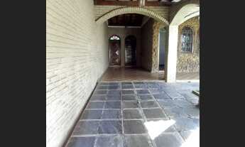 Imagem 2: Vende se excelente casa colonial em ótimo bairro central fácil acesso a tudo