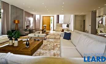 Imagem 2: CASA EM CONDOMÍNIO - TAMBORÉ - SP