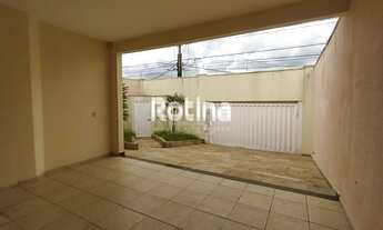 Imagem 2: Casa para aluguel, 3 quartos, 1 suíte, 4 vagas, Brasil - Uberlândia/MG