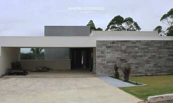 Imagem 2: Casa de Condomínio com 4 Suítes à Venda em Arujá Hills I, 580 m²