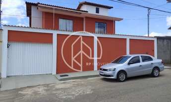 Imagem 2: Casa para venda possui 215 metros quadrados com 4 quartos em Aeroporto - Juiz de Fora - MG