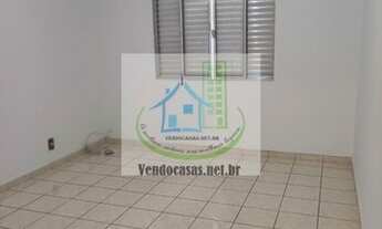 Imagem 7: Casa aconchegante em local tranquilo para alugar no Jardim Cidália com 2 dormitórios