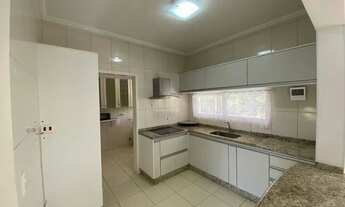 Imagem 4: Casa de condomínio térrea para aluguel e venda tem 250 metros quadrados com 3 quartos