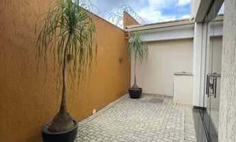 Imagem 5: Casa de alto padrão à venda no Centro de Matozinhos