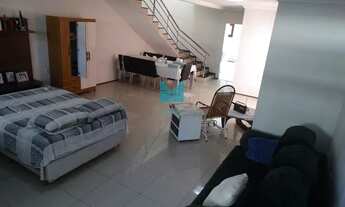 Imagem 3: Casa para aluguel e venda possui 300 metros quadrados com 3 quartos