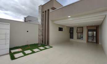 Imagem 1: Maravilhosa casa com 3 suítes pelas no jardim atlântico