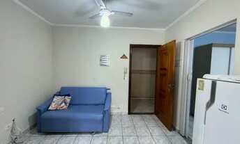 Imagem 3: Apartamento Mobiliado com 1 Dormitório e Garagem na Vila Tupi, Apenas 100 Metros da Praia