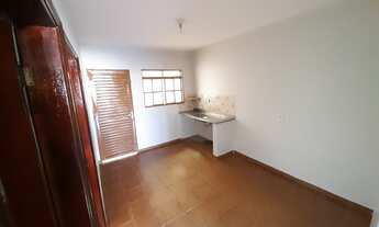 Imagem 3: Casa 02 Quartos, na Laje, sozinha no Lote, recém-reformada, QNO 17, Expansão Setor O