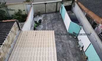 Imagem 3: Linda casa triplex reformada e pronta para morar! Amplo quintal e vaga para até 6 carros c