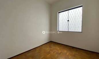 Imagem 5: Casa com 3 dormitórios para alugar, 103 m² por R$ 2.739,00/mês - São Mateus - Juiz de Fora