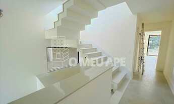 Imagem 2: Casa de condomínio para venda tem 350 metros quadrados com 4 quartos