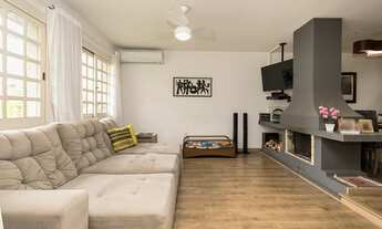 Imagem 3: Casa para venda com 341 metros quadrados com 3 quartos em Ipanema - Porto Alegre - RS