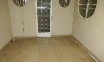 Imagem: Espaçosa casa de vila em ótima localização