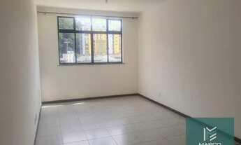 Imagem 2: Loft com 1 dormitório para alugar, 28 m² por R$ 1.045/mês - Várzea - Teresópolis/RJ