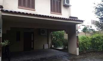 Imagem 4: 1566 - Casa no Bairro IPANEMA com 200,00 m2, 3 dormitórios, 1 suite, sala de estar, sacada