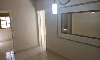 Imagem 3: CASA SETOR UNIÃO 3 QUARTOS SENDO 1 SUÍTE FRENTE PRAÇA TODA REFORMADA PROX AV T-9 FINANCIA