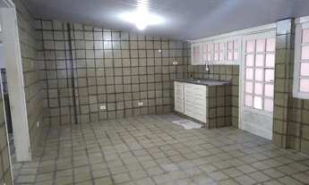 Imagem 5: Casa com 2 quartos, garagem, quintal, Bem Localizada!