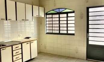 Imagem 7: Casa para aluguel tem 250 metros quadrados com 4 quartos sendo 2 suíte