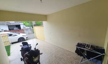 Imagem 4: Excelente geminado mobiliado no centro de Penha