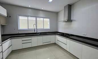 Imagem 6: Casa de condomínio sobrado para venda tem 220 metros quadrados com 3 quartos